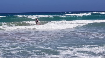 paddleboard na moře