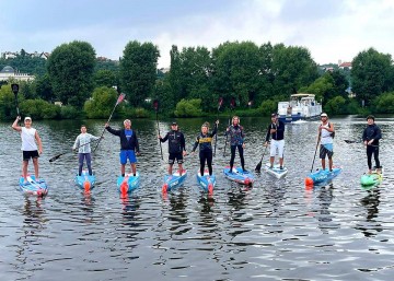 Starboard paddleboard team v Praze