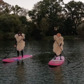 Holky na paddleboardu