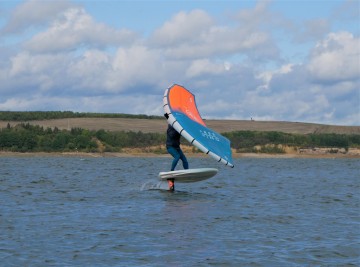 wingfoil škola - jhalza backside