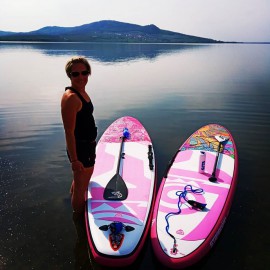 holky na paddleboardu