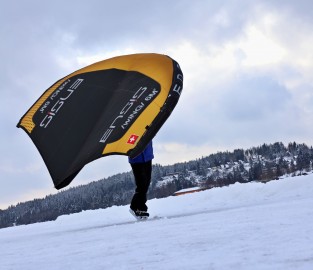 nafukovací wing křídlo na brusle, lyže a snowboard