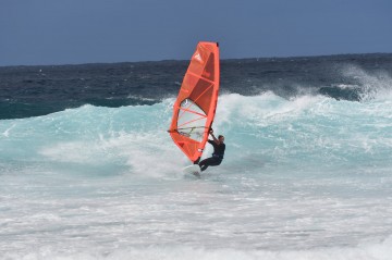 wave windsurfing a wingfoil na Kapverdách