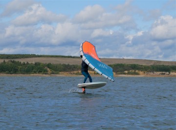 wingfoil škola - halza backside